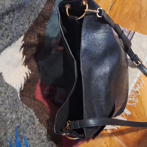 Large Black Vegan Anthropologie Bucket Convertible Tote Bag and Classic Purse - Picture 4 of 7